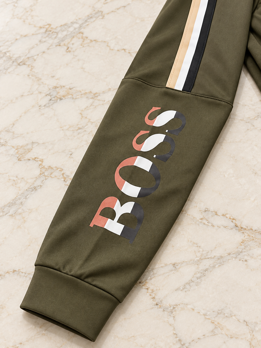 Trening bărbați BOSS - Khaki