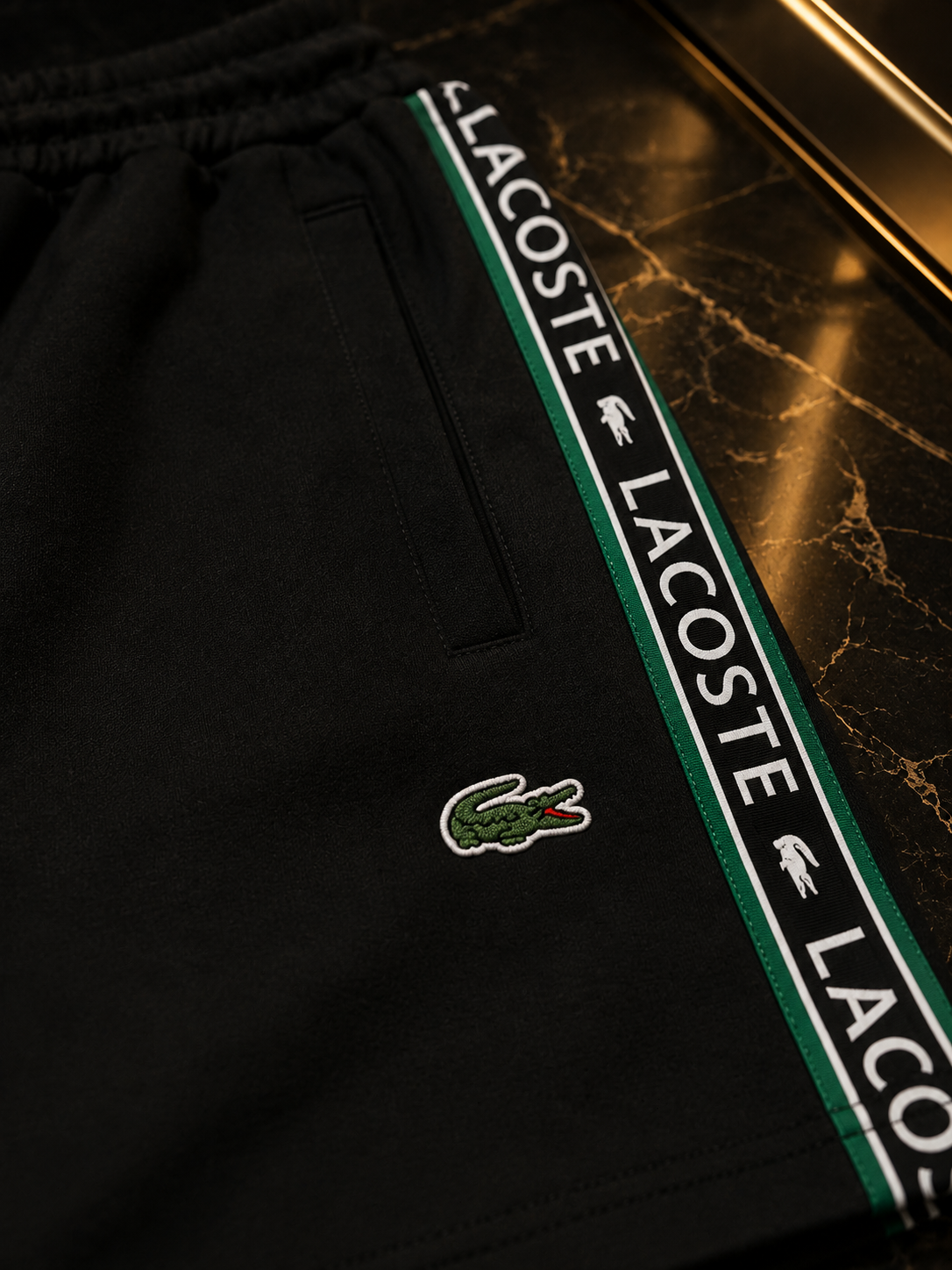 Pantaloni scurți Lacoste – Negri