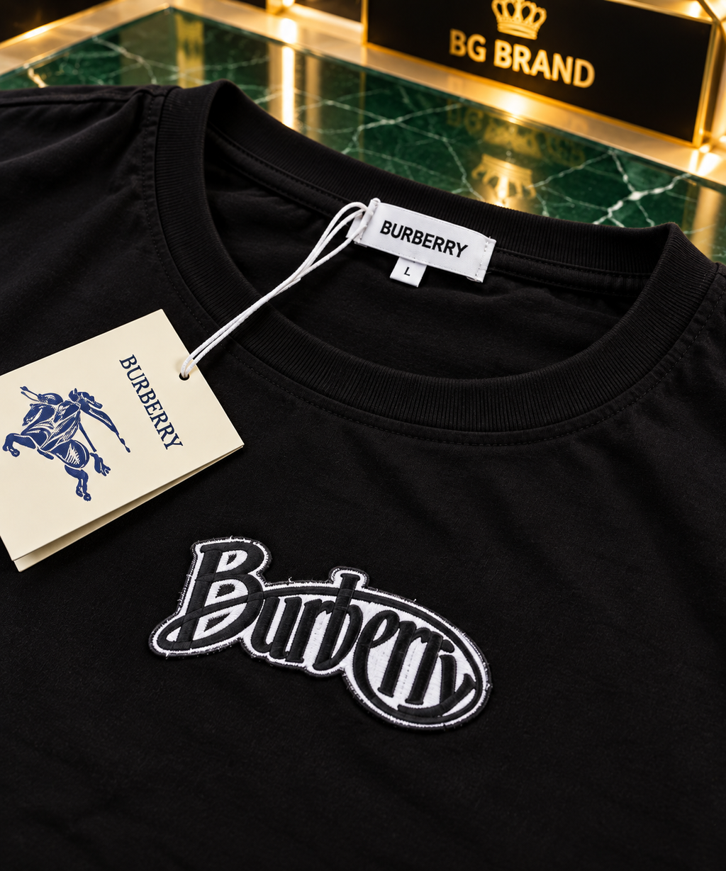Burberry Black T-Shirt - detaliu logo