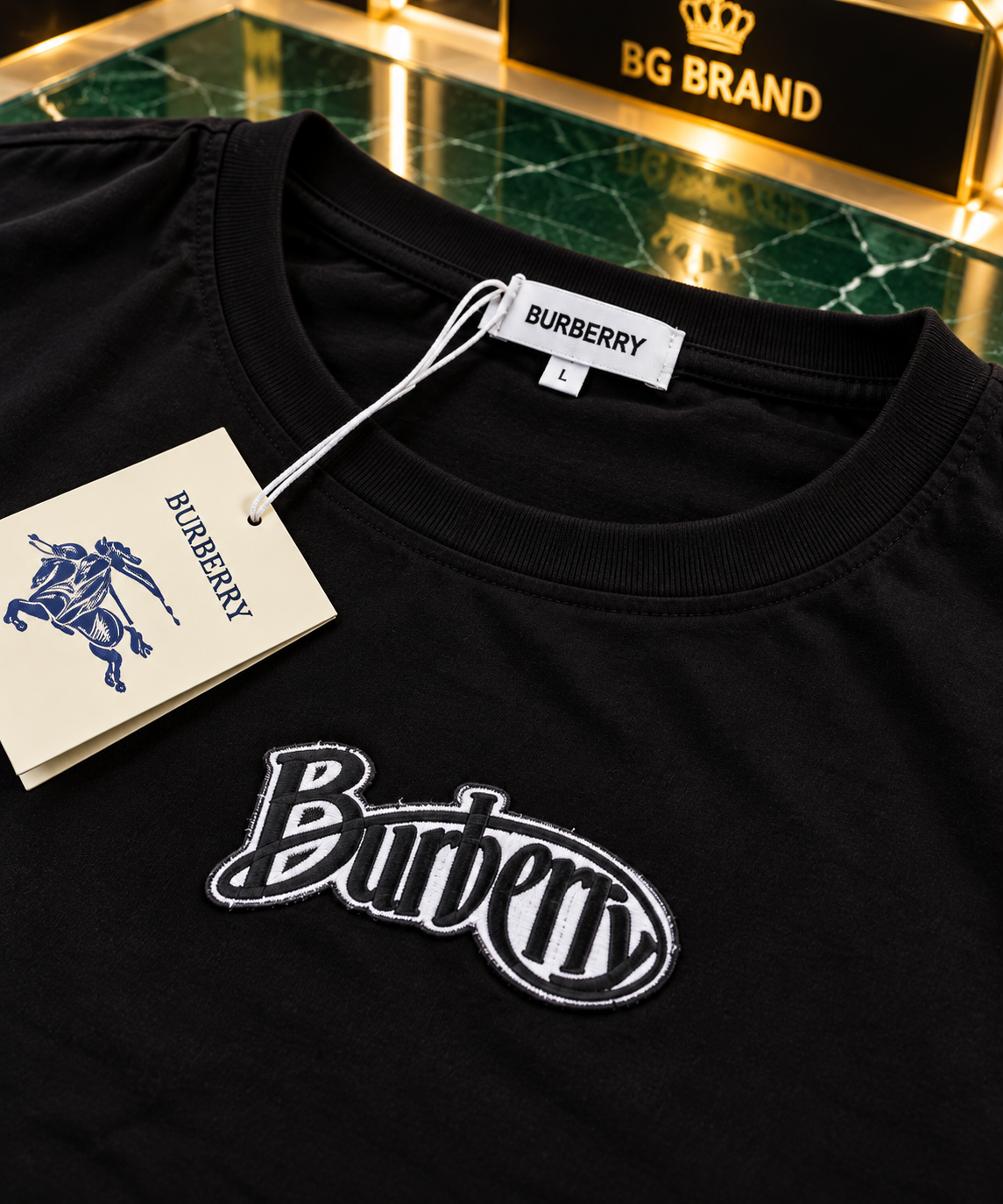 Burberry Black T-Shirt - detaliu logo