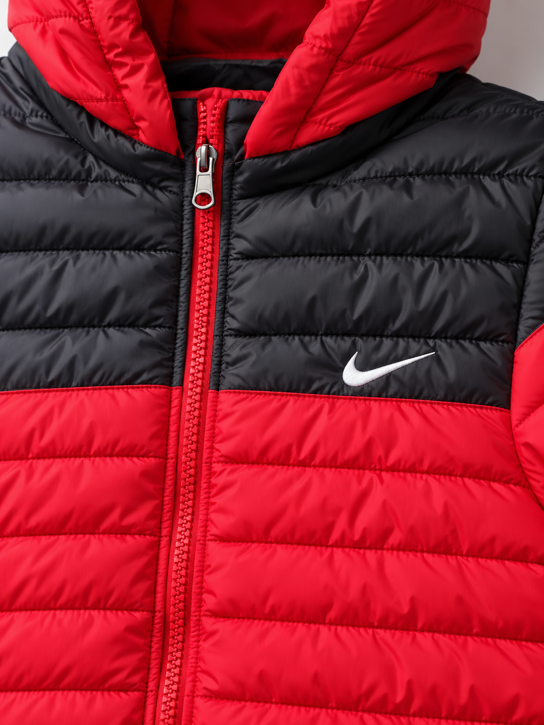 Geacă Nike roșu cu negru