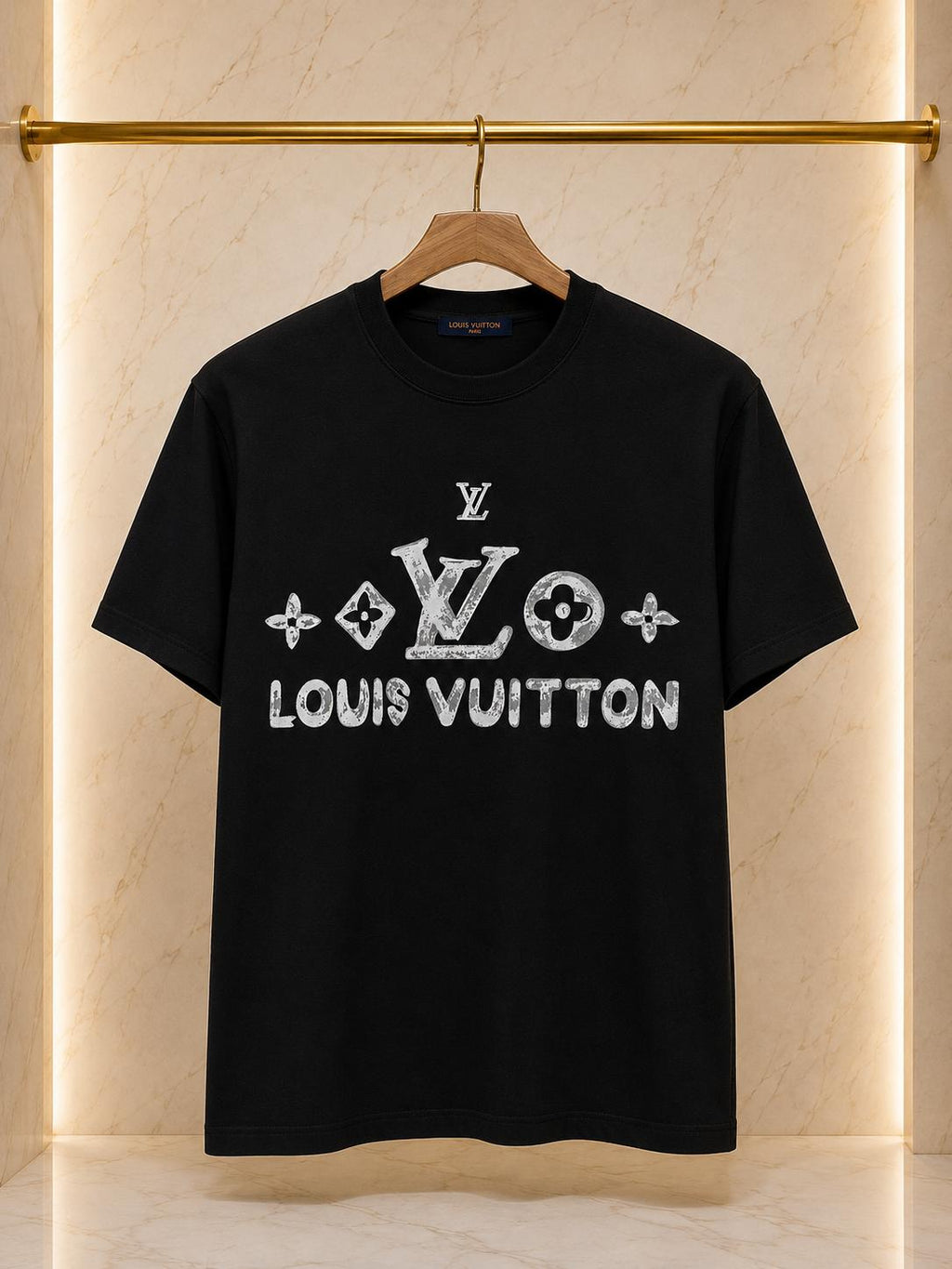 Louis Vuitton - Black