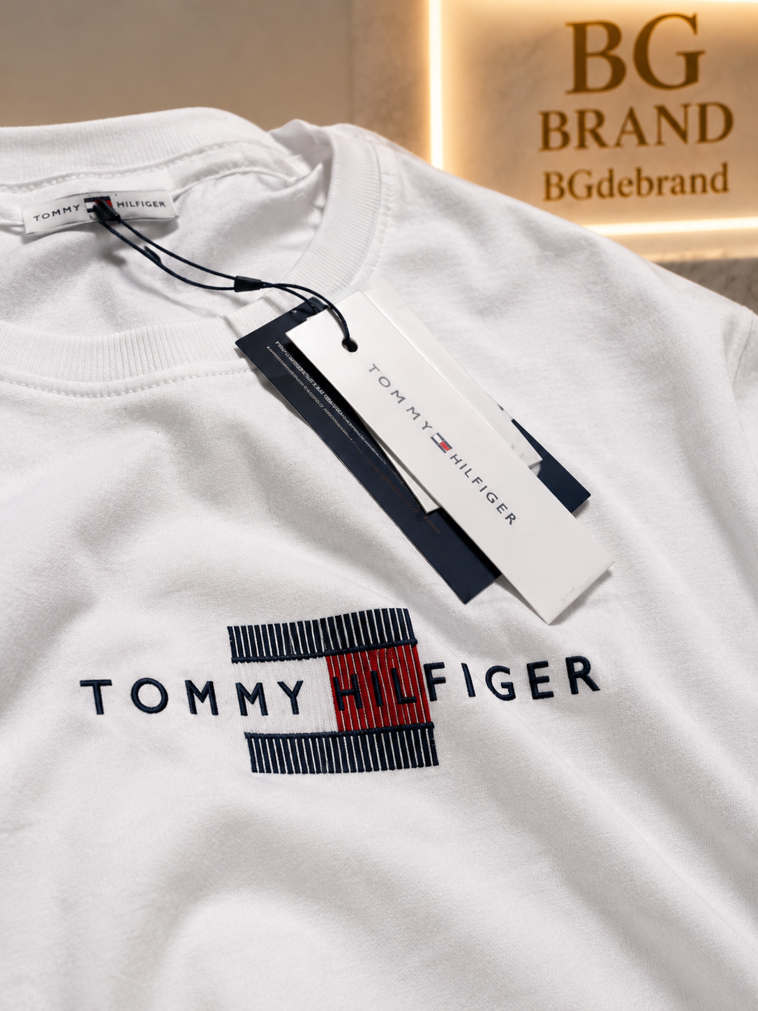 A - Tommy Hilfiger - White