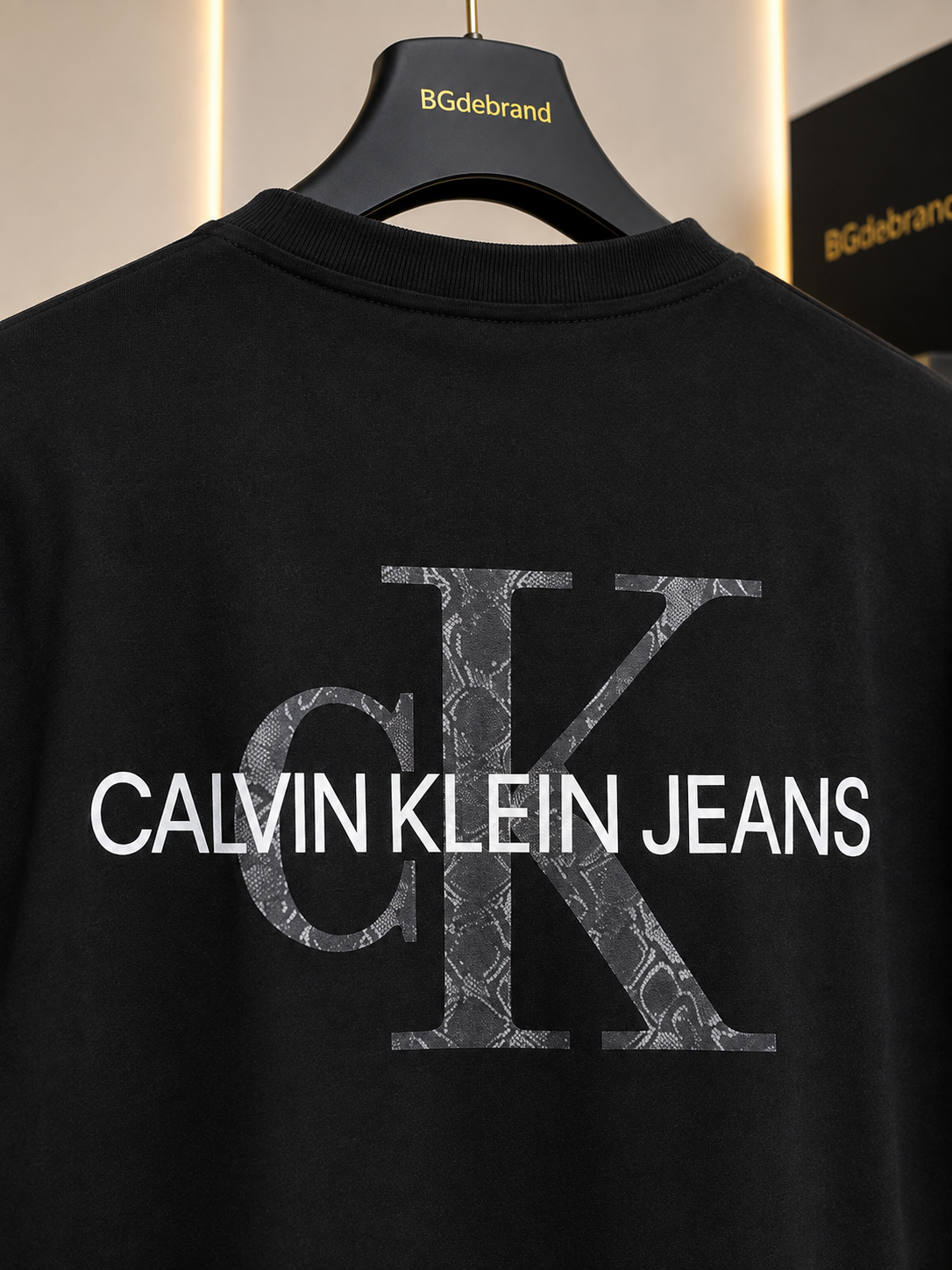 01 - CK - Black