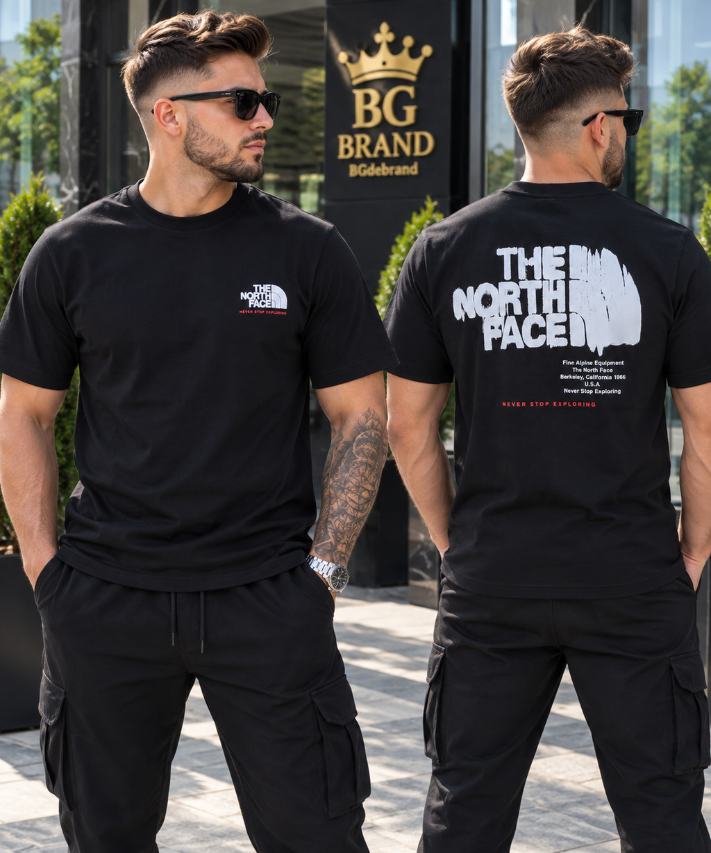 01 - The North Face - Black