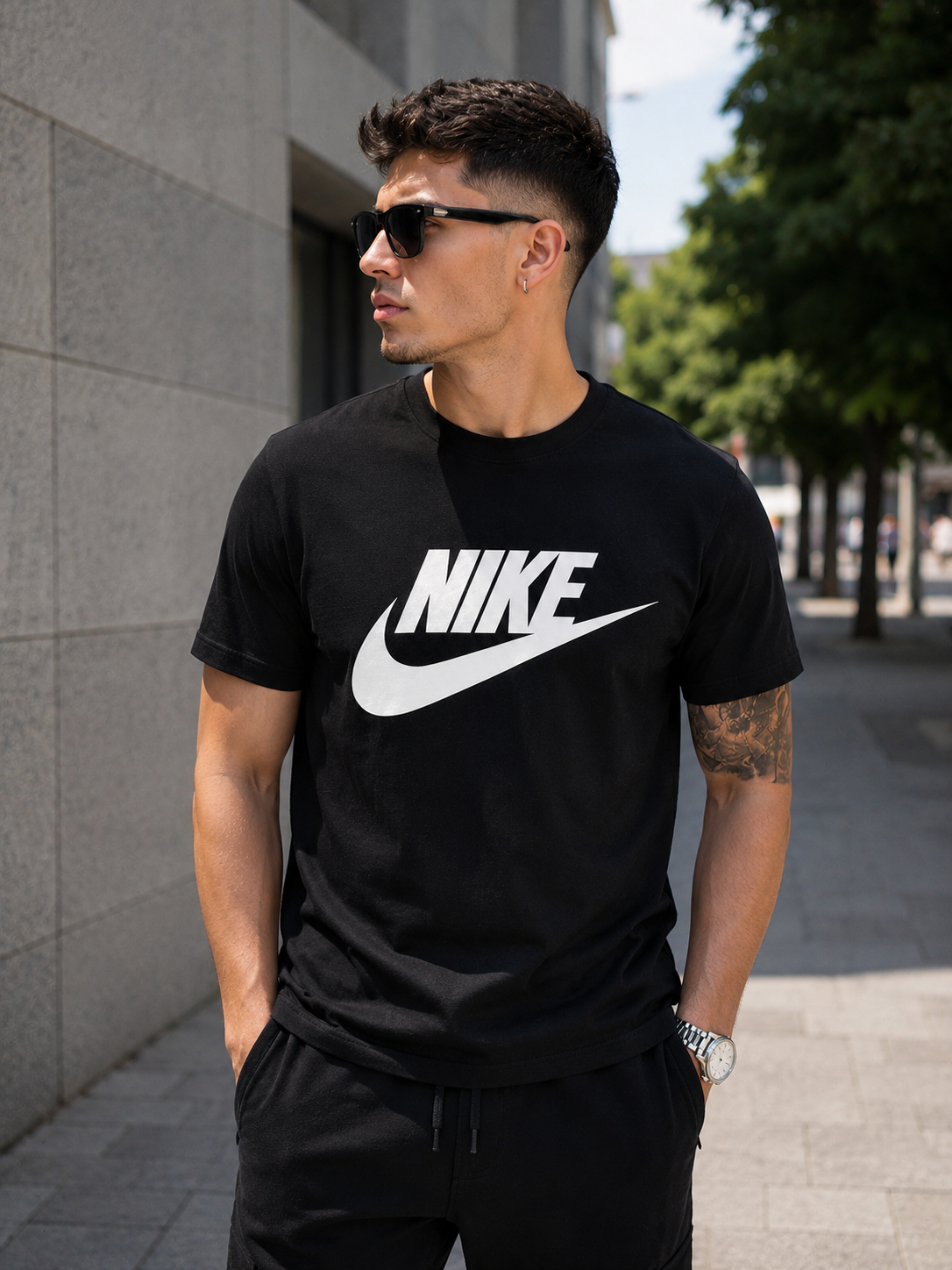 A - T-shirt Nike - black