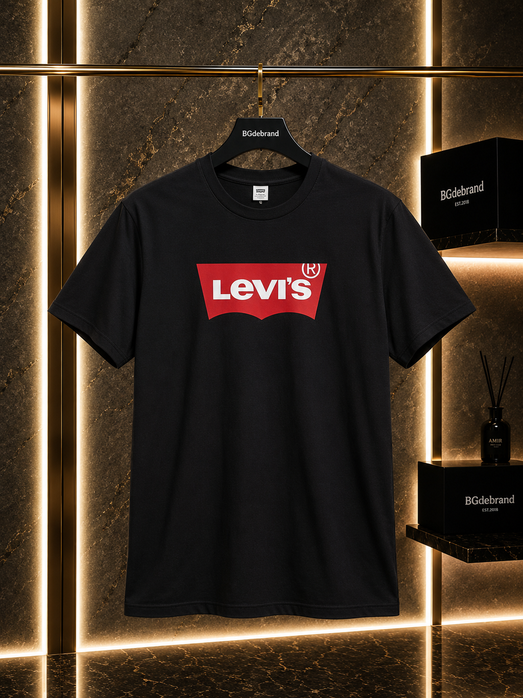 Levis - Black T-Shirt