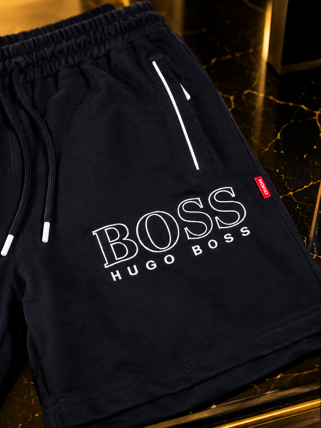 Pantaloni Scurți Negri HUGO BOSS – Model Casual Sport