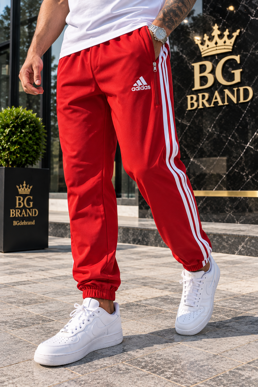 02 - Pantalonii Adidas - Red