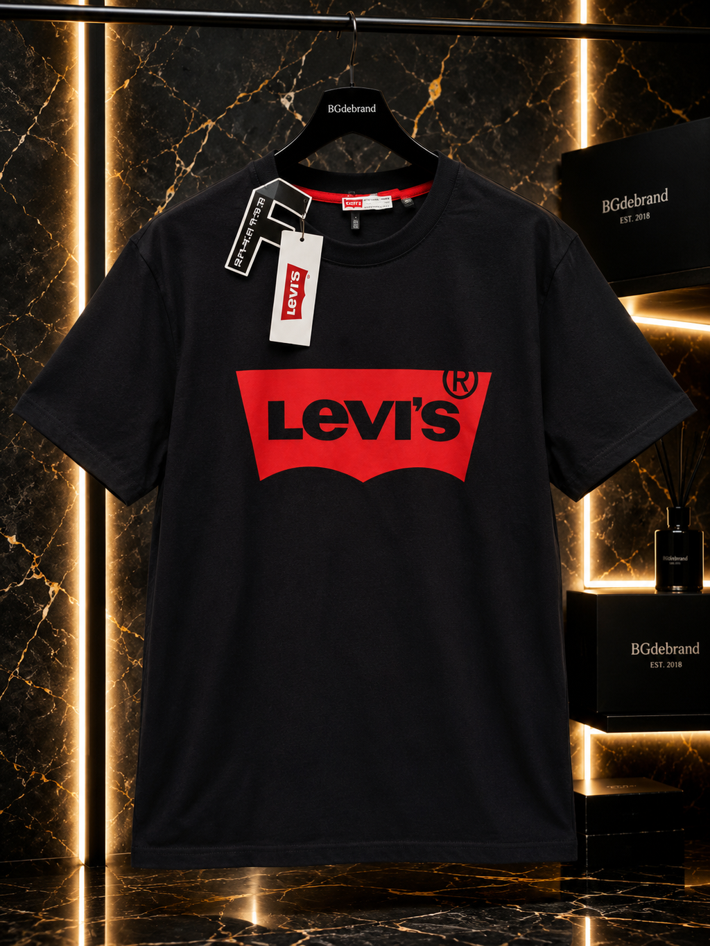 A - Levis T-shirt - black