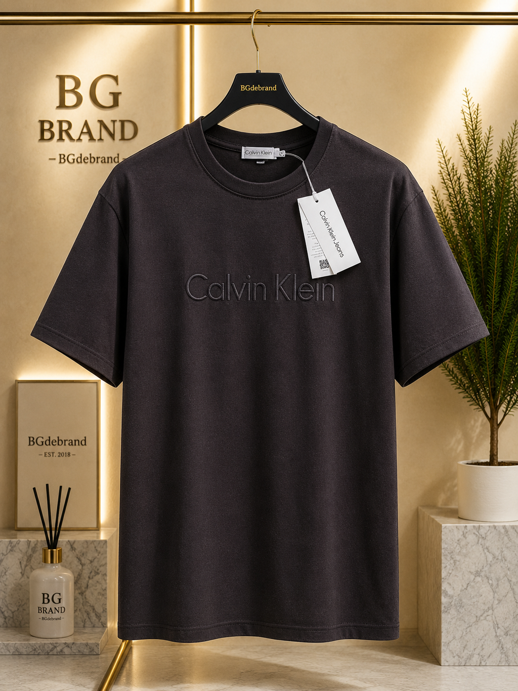 02 - Calvin Klein - Black