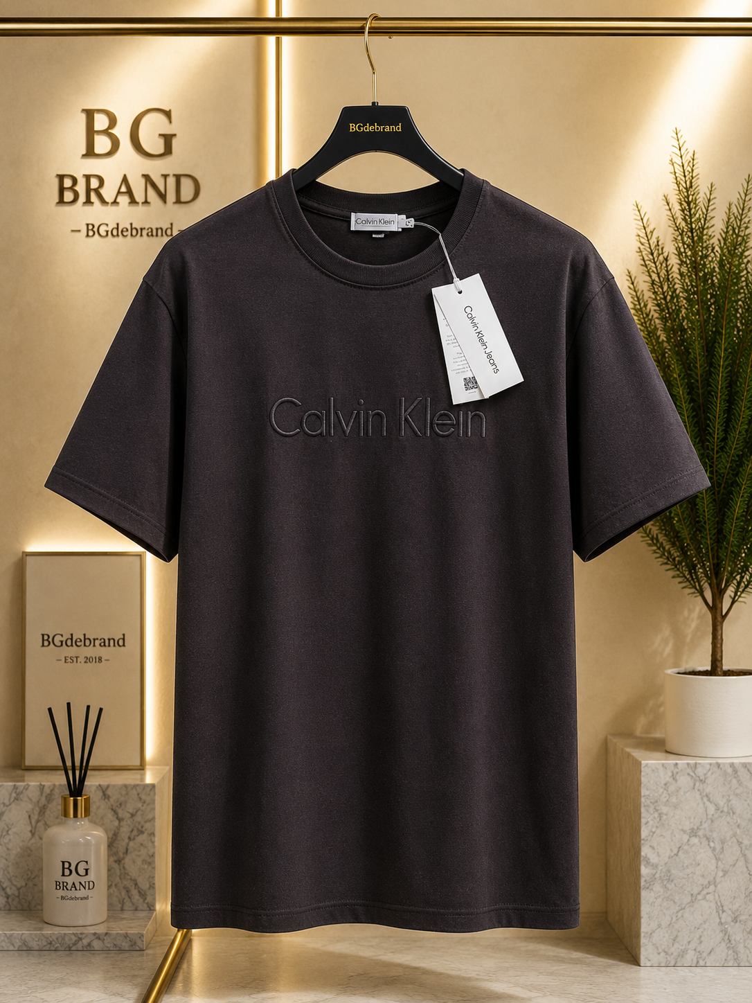 02 - Calvin Klein - Black