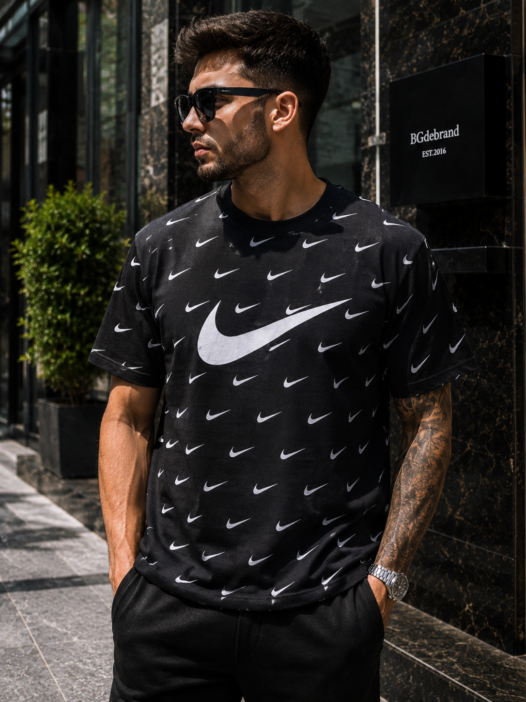 A - T-shirt Nike - black