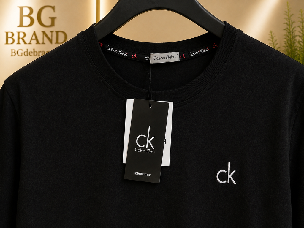 03 - Calvin Klein - siglă mica cusută