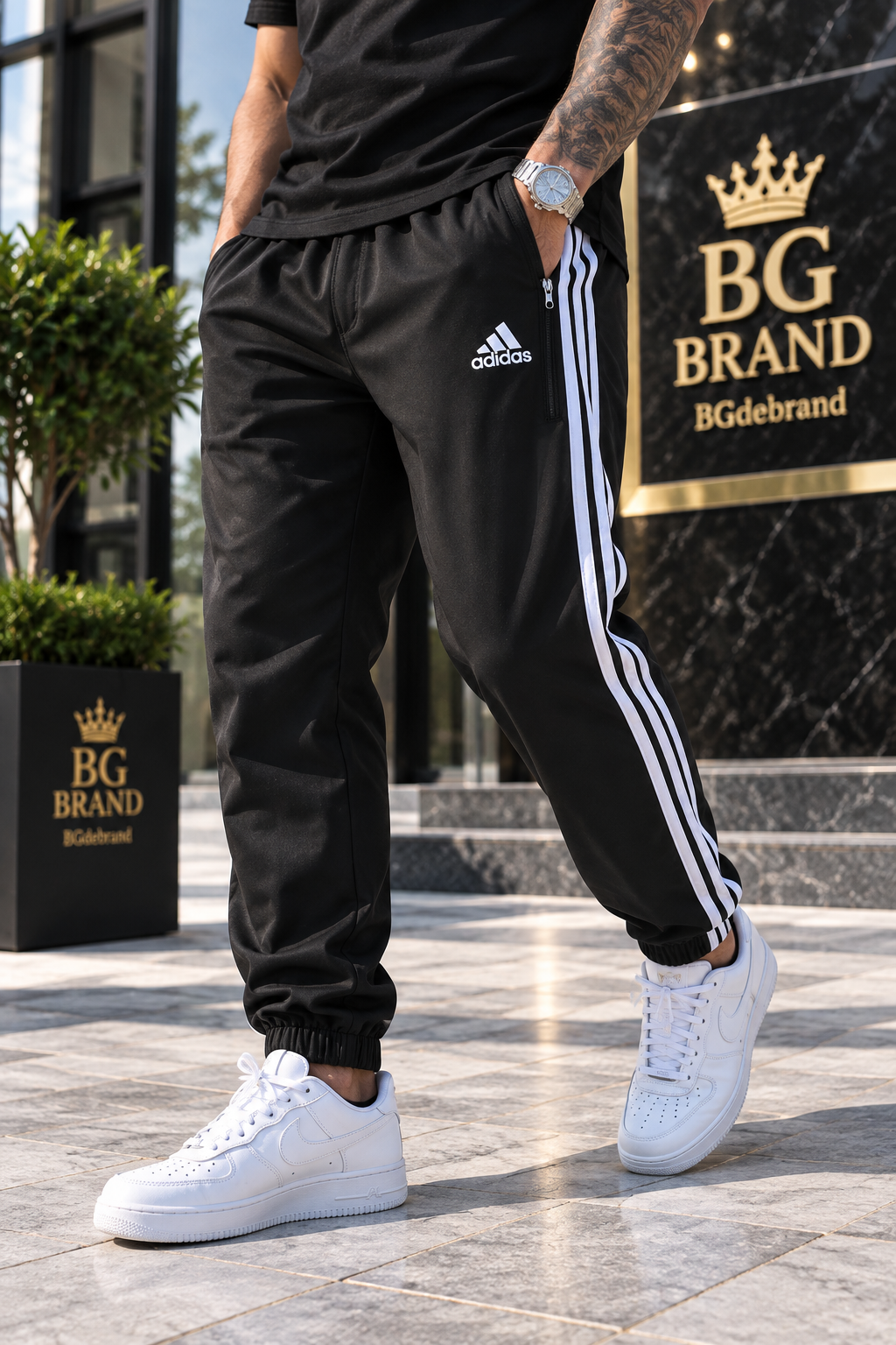 01 - Pantaloni Adidas - Black