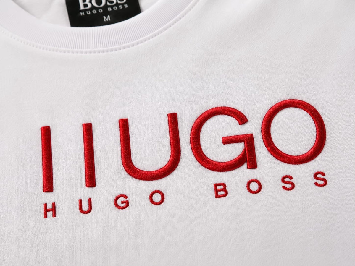 Hugo Boss – Tricou alb cu logo roșu brodat